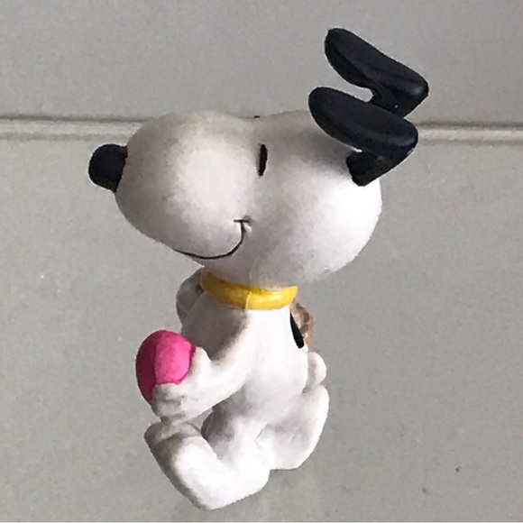 PEANUTS SNOOPY with An Easter Basket & Holding A Pink Egg - Collectible - VTG - Picture 4 of 12